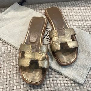 Hermes Oran sandal size 36 in Gold